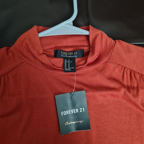 F21 Contemporary Mock Neck Long Sleeve Knit Top Rust Women's M - Picture 10 of 13